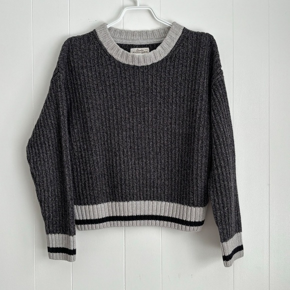 Roots grey cabin crew neck pullover sweater size small EUC - Picture 1 of 14